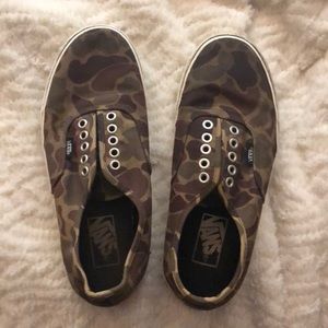 Vans size 8.5 camo sneaker